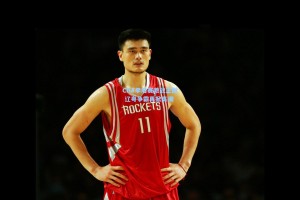 CBA季后赛激战正酣 辽粤争霸再掀高潮