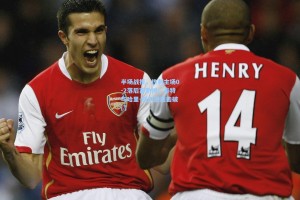 半场战报，热刺主场0-2落后富勒姆，泰特与哈里-威尔逊连击破门