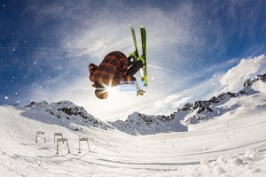 邵佳一临危受命执掌国足帅印 中国足球开启技术流革新征程