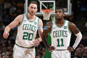 王者归来！卫冕冠军再创历史，强势登顶